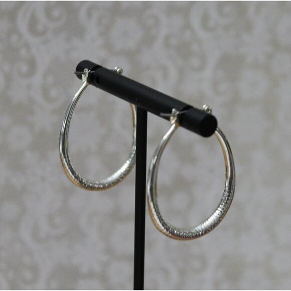 Silver Oblong Hoop Earrings with Slight Texture E99 - Picture 5 of 5